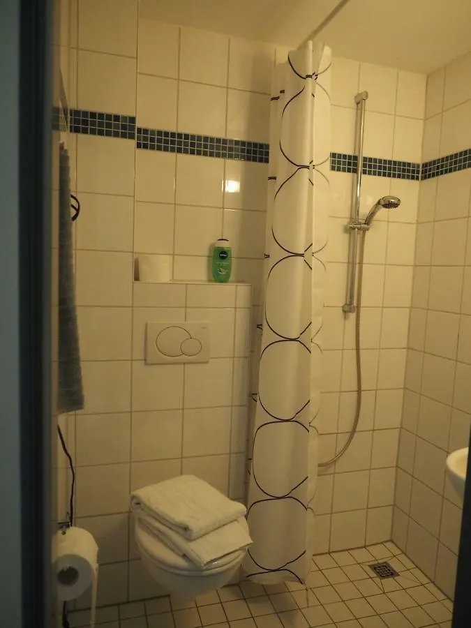B8 - Just A Private Accommodation Ντίσελντορφ