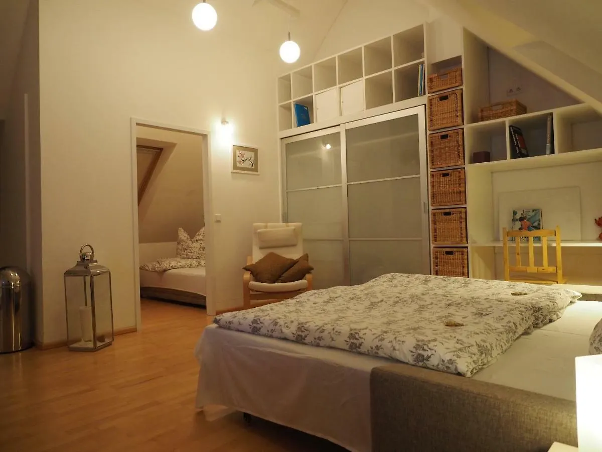 B8 - Just A Private Accommodation Ντίσελντορφ 0*,  Γερμανία