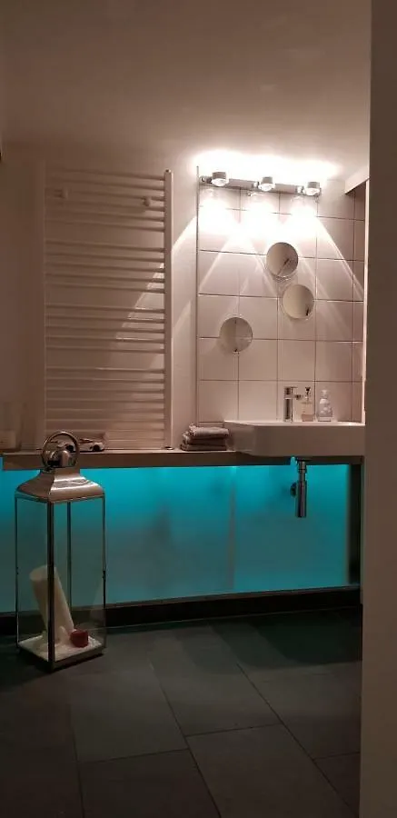 B8 - Just A Private Accommodation Ντίσελντορφ Δωμάτια σε οικογενειακή κατοικία