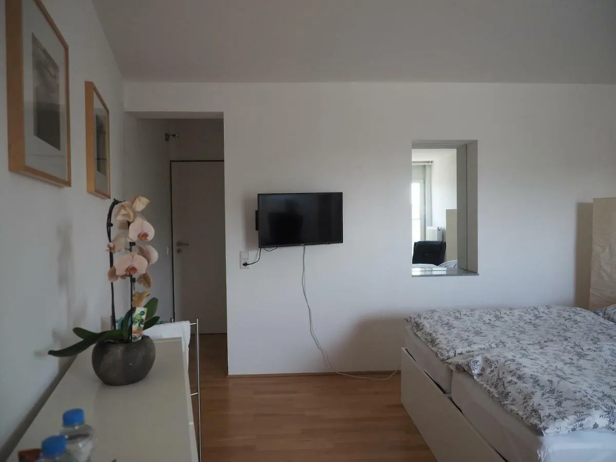 Δωμάτια σε οικογενειακή κατοικία B8 - Just A Private Accommodation Ντίσελντορφ