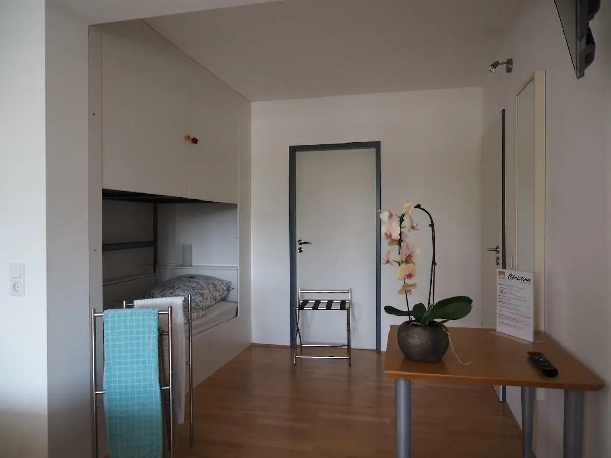 B8 - Just A Private Accommodation Ντίσελντορφ