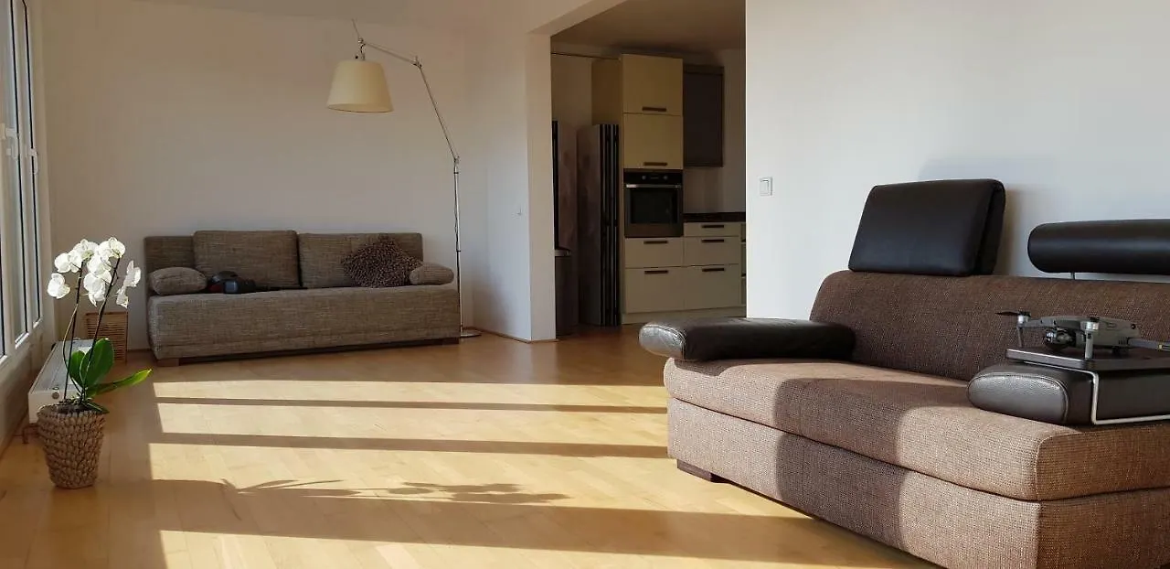 B8 - Just A Private Accommodation Ντίσελντορφ